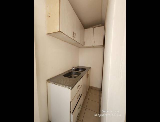1 BEDROOM PROPERTY TO RENT IN OVERPORT